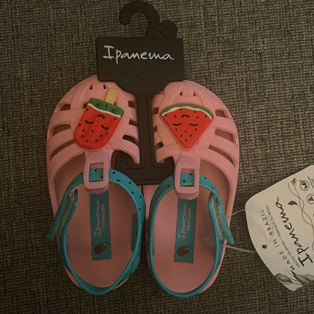 Ipanema Toddler Girls Size 7 Sandals NWT